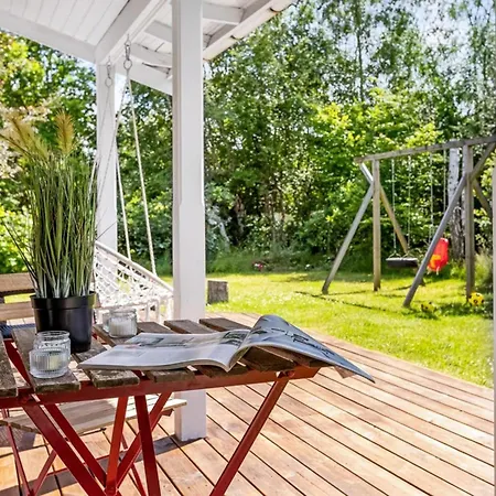 8 Person Holiday In *